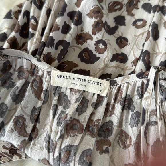 Spell and The Gypsy One Piece Small - Picture 6 of 7